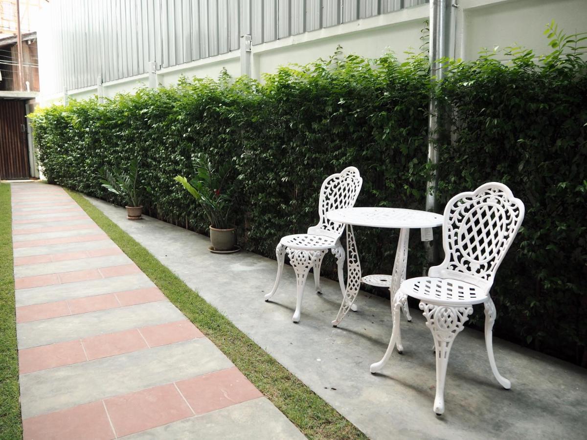 Bua House Poshtel Chiang Mai Exterior foto
